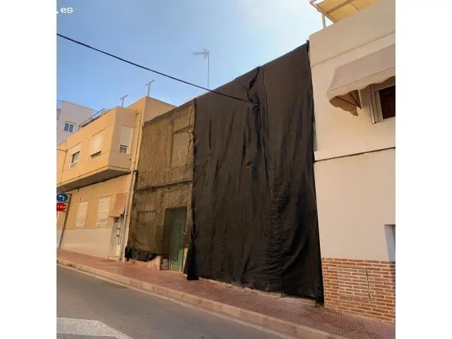Edificio con Parcela en Venta en Santa Pola Centro