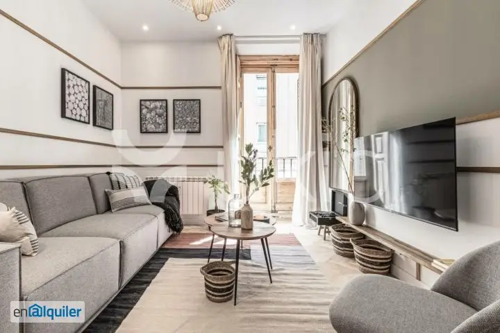 Alquiler Piso Amueblado Malasaña 3 Dormitorios 108m2