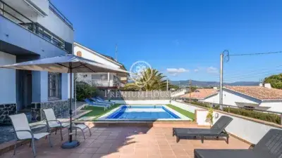 Casa en venta en Sant Pol de Mar con vistas al mar