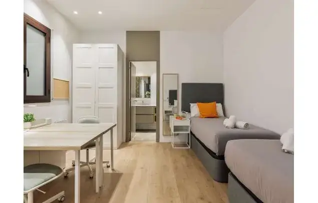 Habitacion en piso compartido en Antiga Esquerra de l'Eixample