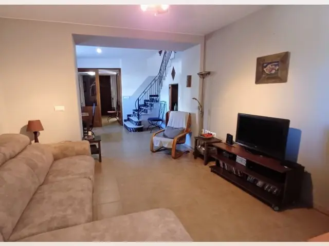 Casa en Oliva 3 Dormitorios 2 Baños Terraza Estacionamiento Cercano