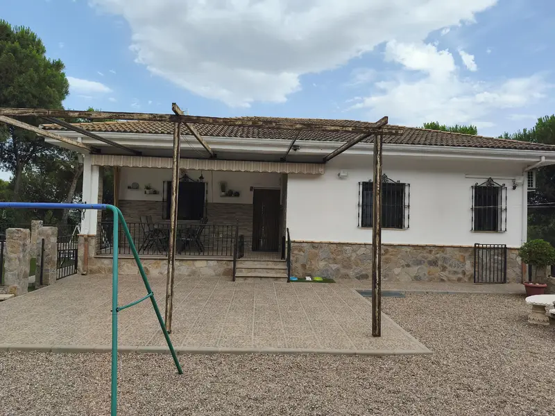 Casa Rústica con Piscina en Sierra Morena 3 Dormitorios 2 Baños