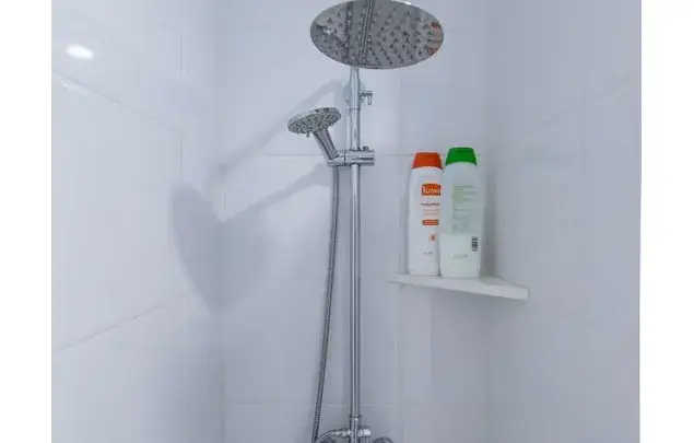 Estudio 15m² Barcelona: Elegante y Céntrico