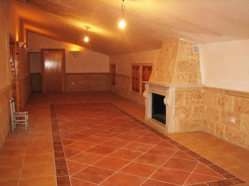 Casa de Campo con 7 Dormitorios y Coto Privado de Caza
