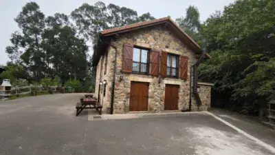Casa en venta en Calle Bustralanes