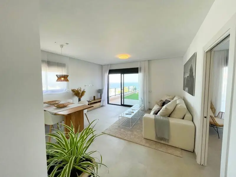 Apartamento en Gran Alacant con Vistas al Mar
