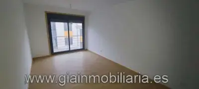 Piso en venta en Calle Fonte da Vila, 31