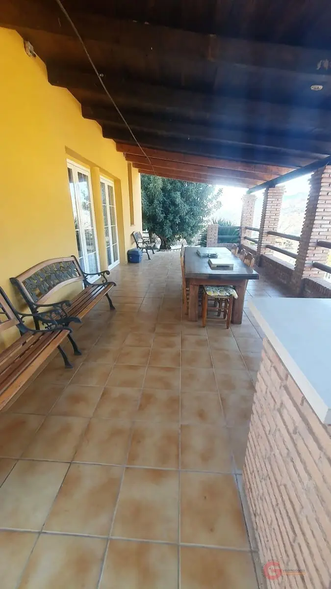 Finca Rustica con Piscina y Jacuzzi en Vélez de Benaudalla