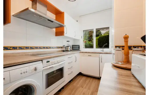 Alquiler Mensual Apartamento 2 Dormitorios Marbella 83m²