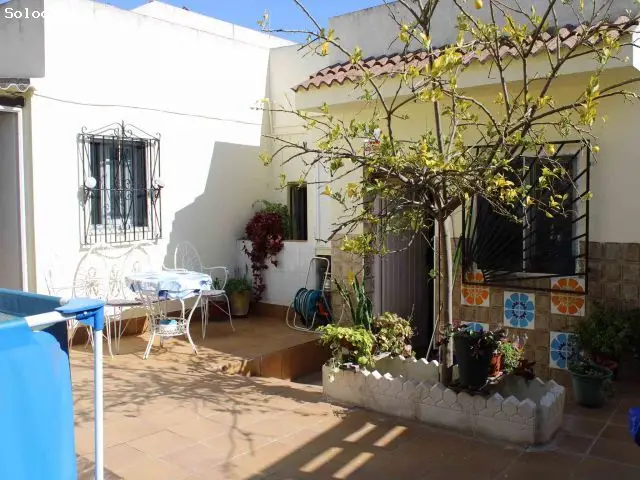 Casa de Pueblo con Piscina y Vistas