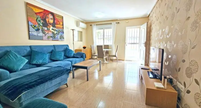 Duplex 3 Dormitorios 2 Banos Amueblado Patios Privados Aire Acondicionado