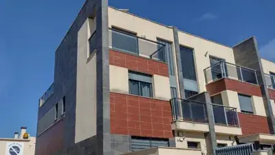 Piso en venta en Carrer de Carlos Fabra Andrés