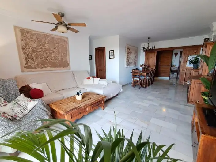 Apartamento 3 Dormitorios Vistas al Mar Calahonda