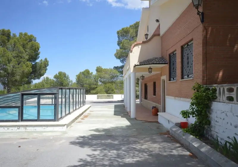 Chalet en alquiler en Castalla, Alicante