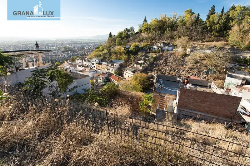 Venta Solar Granada: 3 Viviendas Adosadas