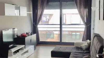 Piso en Venta Ramales Amueblado 65m2 Piscina Garaje