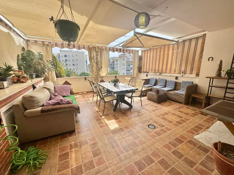 Piso en Venta Estepona 3 Dormitorios 2 Baños Terraza Piscina