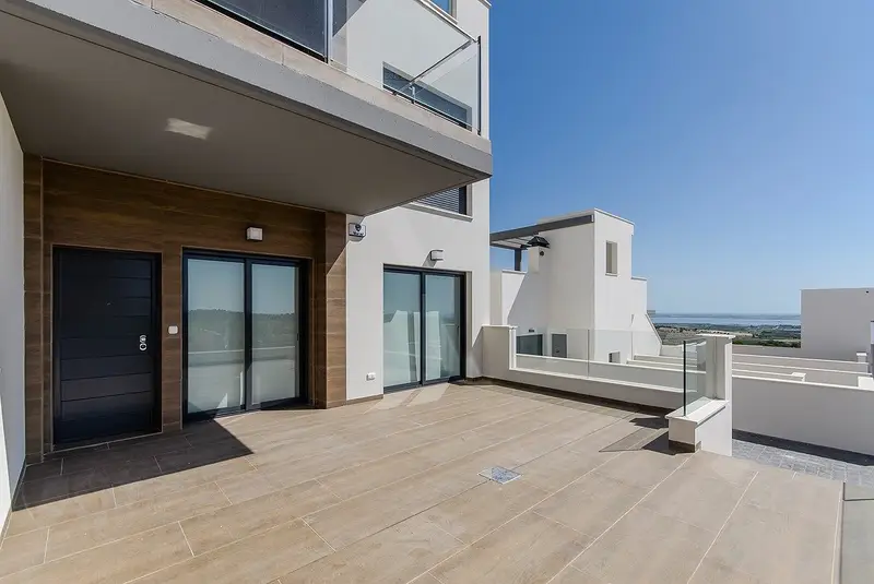 Casa-Villa de 3 Dormitorios en venta Urbanizaciones, España