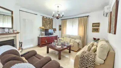 Chalet en venta Condequinto 4 habitaciones piscina garaje