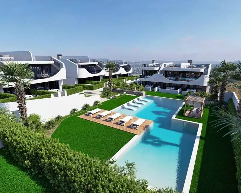 Bungalows en San Miguel de Salinas cerca de la playa y campos de golf