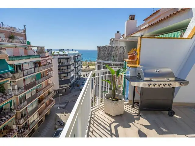 Atico En Alquiler En Pineda De Mar, Barcelona