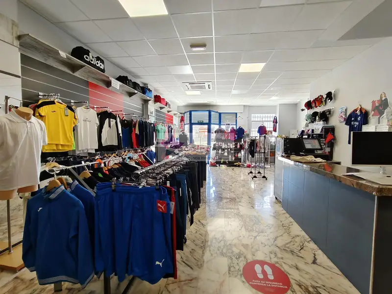 Venta Local Comercial Lujo Centro Monforte del Cid 170m2