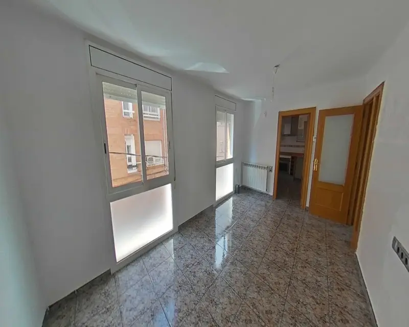 Piso 96m2 3 habitaciones 2 baños Sabadell