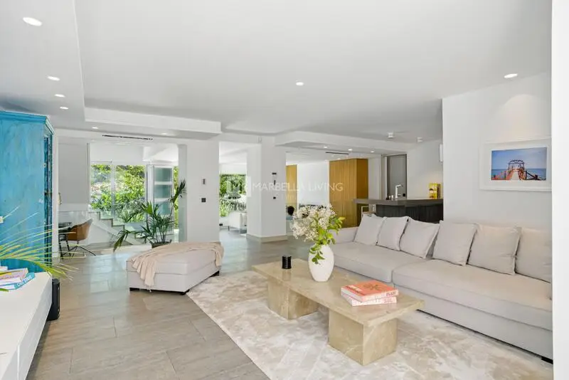 Villa de 6 Cuartos en Nueva Andalucía
