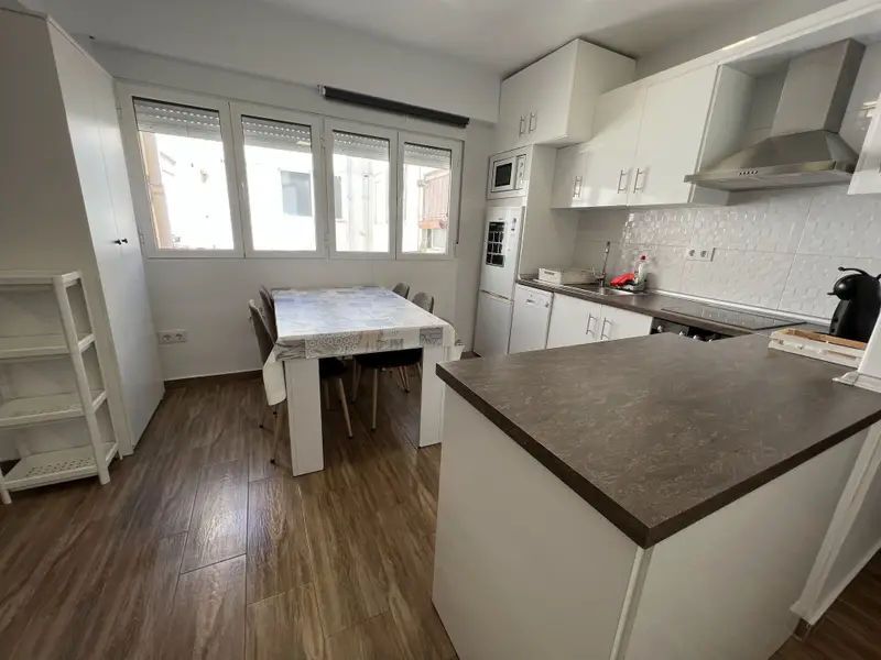 Apartamento 3 Dormitorios Alquiler Almería Zapillo Playa