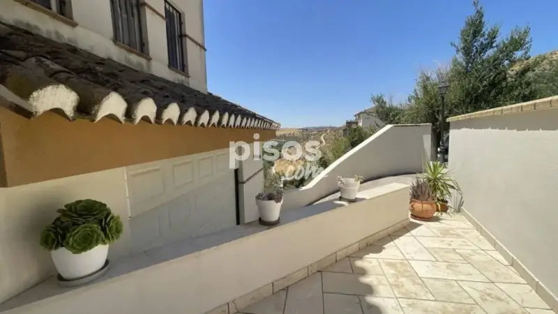 Chalet en Venta en Loja con Vistas Panorámicas