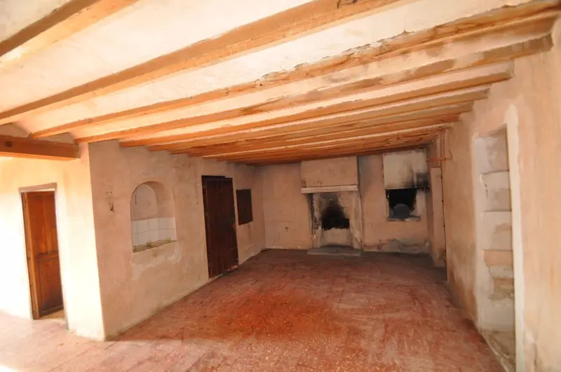 Casa de Campo en Torre del Rico con Enorme Potencial