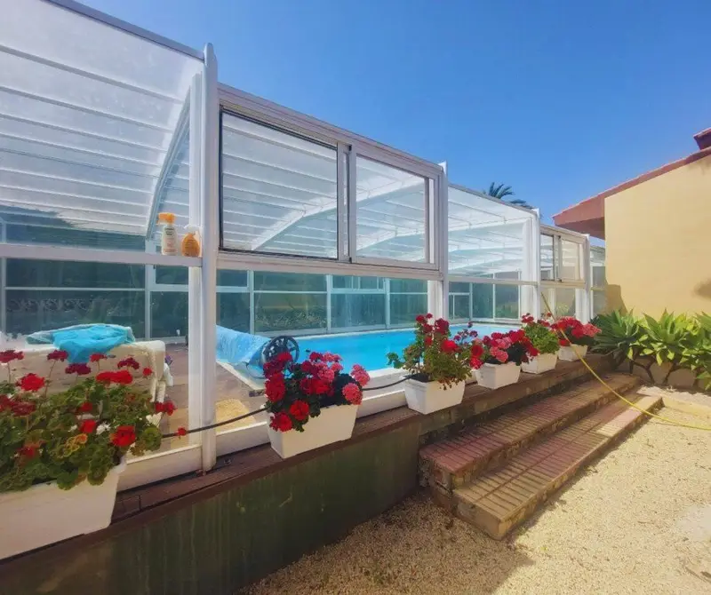 Casa-Villa de 5 Dormitorios en venta Albir, España
