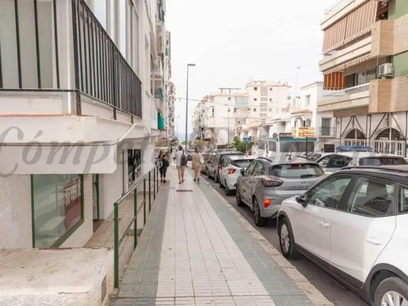 Local Comercial en Nerja 169m2 Cerca Playa y Balcon de Europa