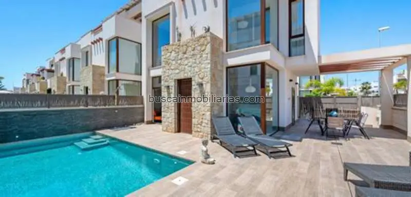 Villa en Venta Ciudad Quesada 3 Dormitorios Piscina Privada