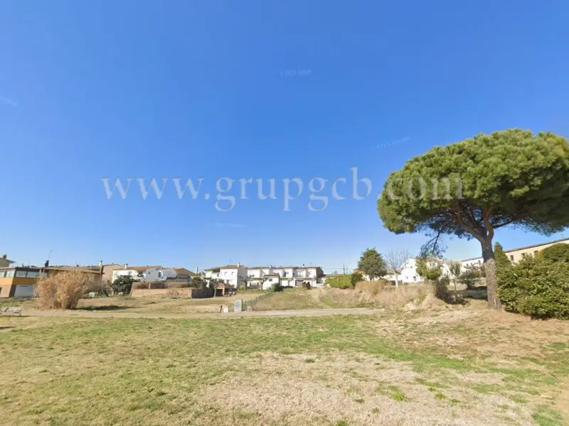 Venta Parcela con Trastero en Sils - Ref PA_438
