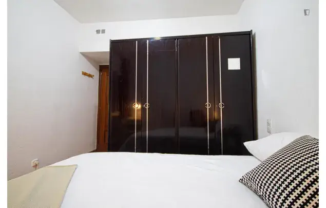 Alquiler Apartamento 4 Dormitorios Barcelona Amueblado
