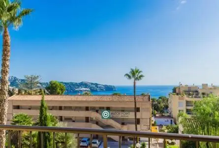 Dúplex con Vistas al Mar en La Herradura Cerca de la Playa
