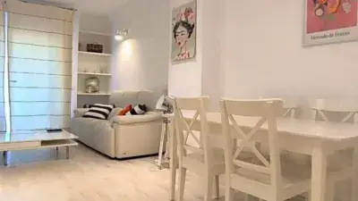 Piso en Alquiler Madrid Capital: Amplio y Moderno con Terraza