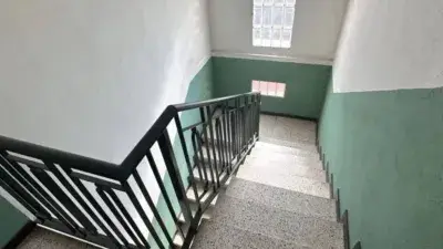 Chalet en Venta en Sant Joan les Fonts con 3 Garajes y Gran Terraza