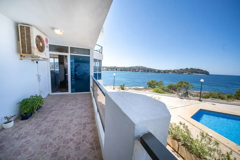 Piso en Venta Santa Ponsa Mallorca Primera Linea de Mar
