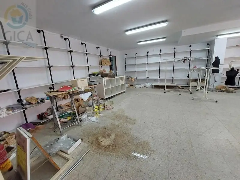 Venta Local Comercial Centro Algeciras 175m2