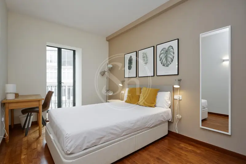 Apartamento 3 Dormitorios Eixample Cerca Plaza Catalunya