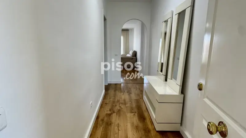 Piso en Venta Las Lagunas Garaje Ascensor Piscina Reformado