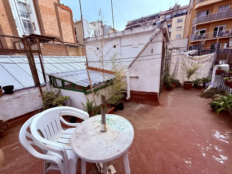 Casa con Terraza Privada en venta en Barcelona cerca de Avinguda Diagonal