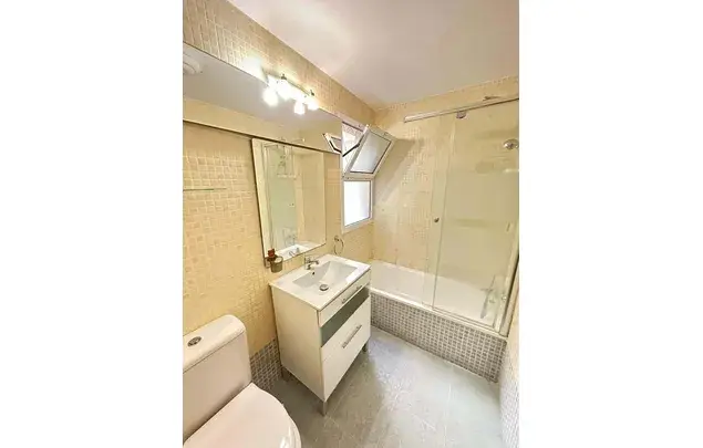 Habitaci
ón 95m
² Almer
ía Estancia Media Larga