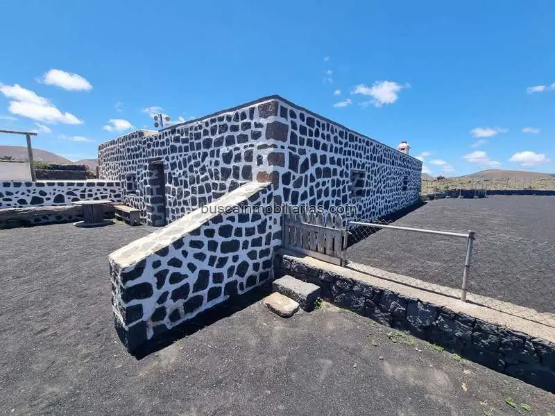 Parcela Rústica en Venta San Bartolomé 1933m2