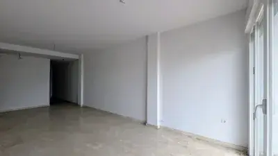 Piso en venta en Calle de Granada 147m2