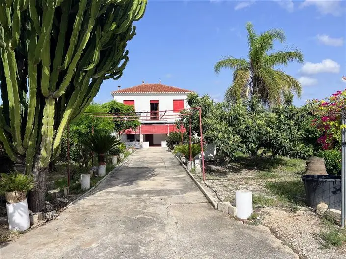 Villa 4 Dormitorios Pego: Tradicional con Vistas a la Montana
