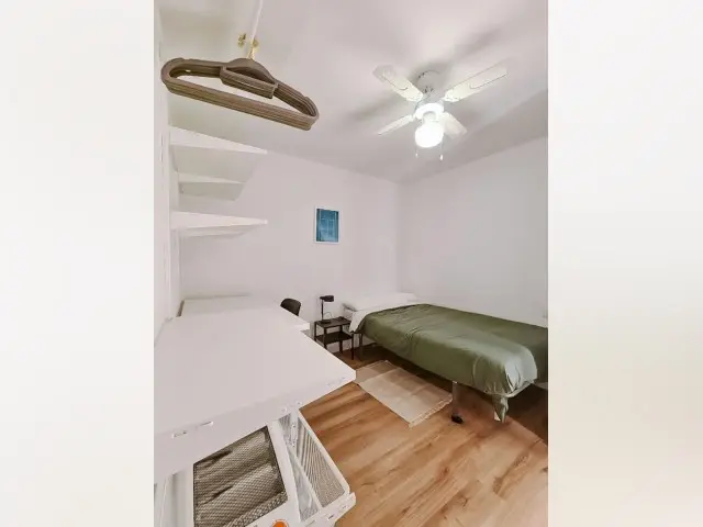 Habitacion en Alquiler Valencia Amueblada Wifi Escritorio