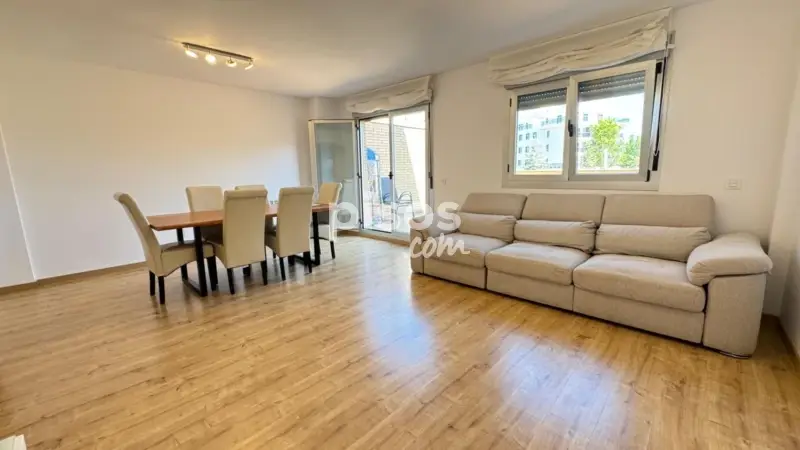Casa adosada en venta en Cisterniga 238m2 4 dormitorios